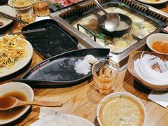 -吴氏老牌坊云南鱼豆花火锅店(通江街店)