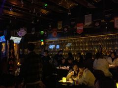 -啤客走廊