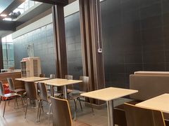 大堂-麦当劳(深圳北站高铁店)