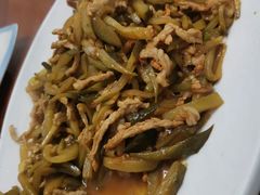 -熏酱小酒馆榆林镇筋饼(南棵二道街店)