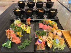 -圣丰索菲特·2 On 988 Café 自助餐厅