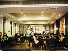 大堂-星巴克臻选(广州沙面店)