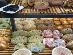 -焙丽拾光(麦凯乐直营店)