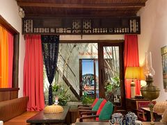 -Cuc Gach Quan Restaurant