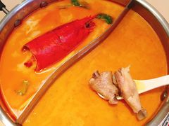 大虾冬阴功汤+咖喱汤-甘尼仕印度餐厅爵士酒吧(阳春巷店)