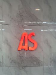 -阿三造型烫染•接发