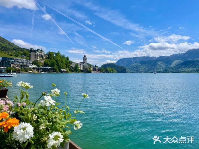 沃尔夫冈湖图片