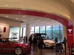 -TESLA 特斯拉(广州天环广场体验店)