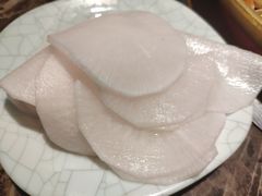 腌萝卜片-猪啊牛呀羊啊铜盘烤肉(正大广场店)