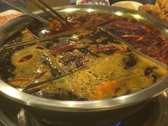 -邓莽子老火锅(中兴路总店)