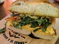 -Catch Bagel(芳草地店)