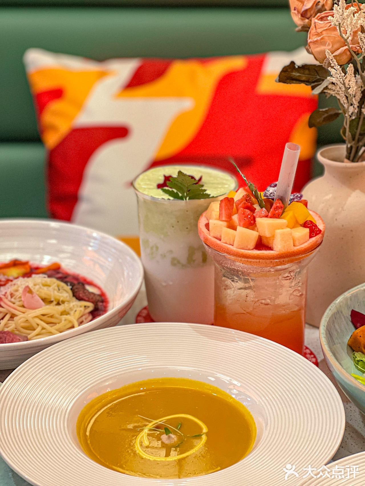 圣诞约会餐厅推荐红山这家叫做77Moala的西餐