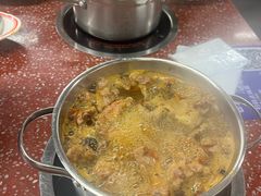 -四囍码头海鲜烧烤自助火锅(外滩南京东路悦荟广场店)