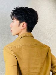 -变画·发型STUDIO