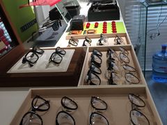 -目艮眼镜SHOWROOM(品牌集合店)
