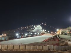 -庙香山滑雪场