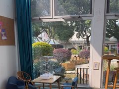 -蒙蒙狮蒙台梭利儿童之家