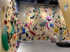 -Upper Climbing Gym 攀岩(华侨城店)