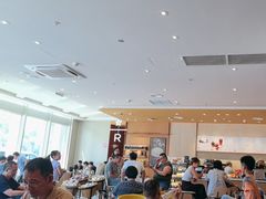 -星巴克臻选(莘庄仲盛店)
