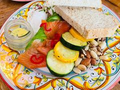 烟熏三文鱼吐司-Alimentari早午餐(安福路店)