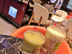霸气冰淇淋牛油果-奈雪的茶(新天地广场PRO店)