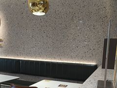 -德克士(亚中商城店)