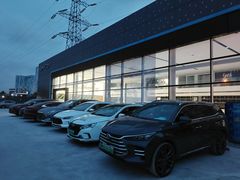 -比亚迪上海弘仁4S(杨浦店)