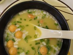 -刘姐啤酒鱼民族演艺餐厅(西街总店)