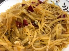 酸辣土豆丝-洪霞餐馆