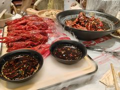 -肥肥虾庄·金牌油焖大虾(汉口城市广场店)