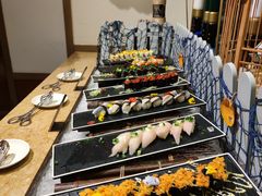 -大中华希尔顿酒店-念自助餐·嗨啤·小龙虾