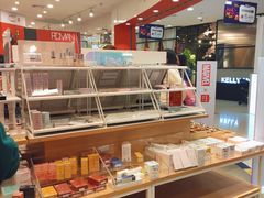 -名创优品(广东东莞东城万达2店)