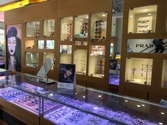 -世纪大明眼镜·蔡司战略授权店(汉街店)