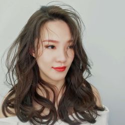 -苑苑发型设计