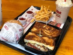 鸡肉芝士三明治-The Habit Burger Grill 哈比特汉堡(复兴soho店)