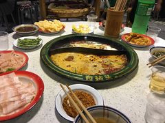 菌汤鸳鸯锅-有拈头成都市井火锅(南山总店)