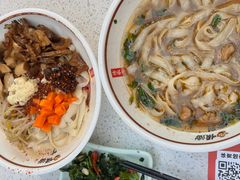 -顺溜·手工刀削面·黑金店(铜锣湾店)