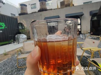 无意间发现的产业园咖啡馆 虽说是咖啡馆吧，其实也有好