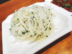 -临江餐馆二楼美食部落