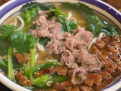 -云阿蛮云南生烫牛肉米线(奉贤路店)