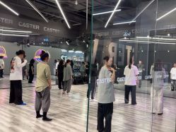 -CASTER跳舞俱乐部