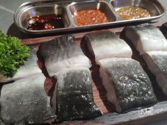 -围炉肉舍•炭烤活鳗•丹东海鲜烤肉(步行街店)