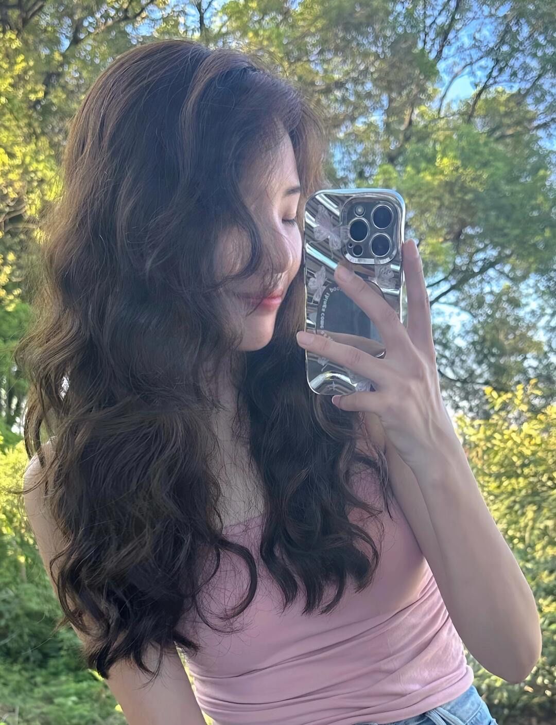 所有女生都喜欢的卷发 发型