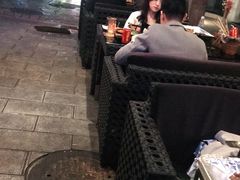 大堂-何师烧烤·香辣蟹·川菜·30年老品牌(太古里旗舰店)