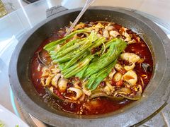 麻辣石锅鱼-都江堰石锅鱼