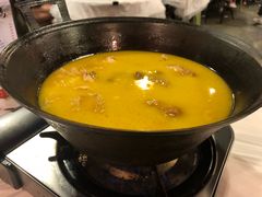 -鲜入围煮花胶鸡海鲜火锅