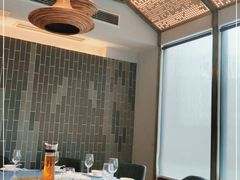 包厢-卯火锅(人和协信店)