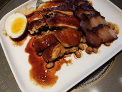 烧腊拼盘-领鲜天下·焗海鲜·花胶鸡(天目里店)