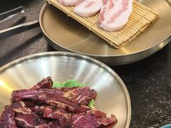 -臻牛烤肉
