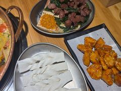 -洱火云南酸菜牛肉火锅(石景山当代商城店)